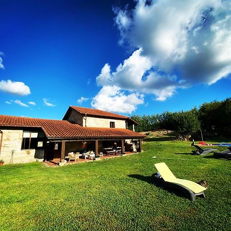 Habitaciones Con Bano Individual En Casa De Campo. Piscina. Amoeiro Exteriör bild